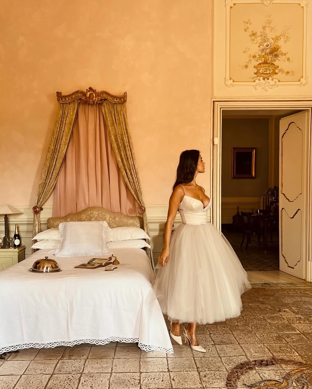 Daisy white dress