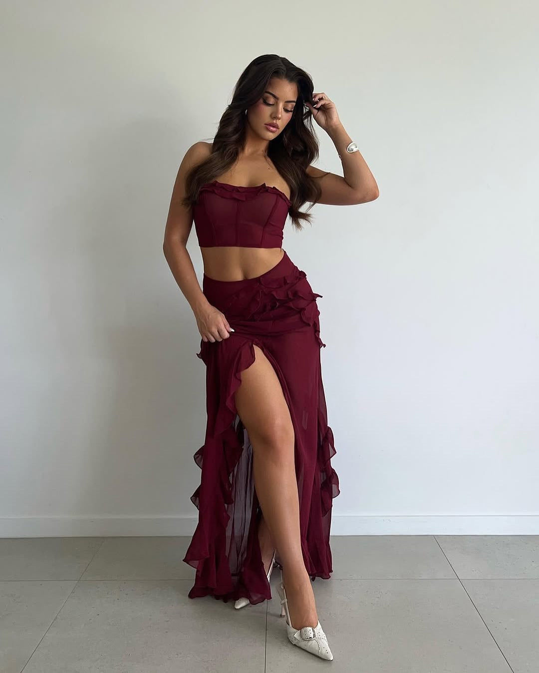 Nyra set in burgundy
